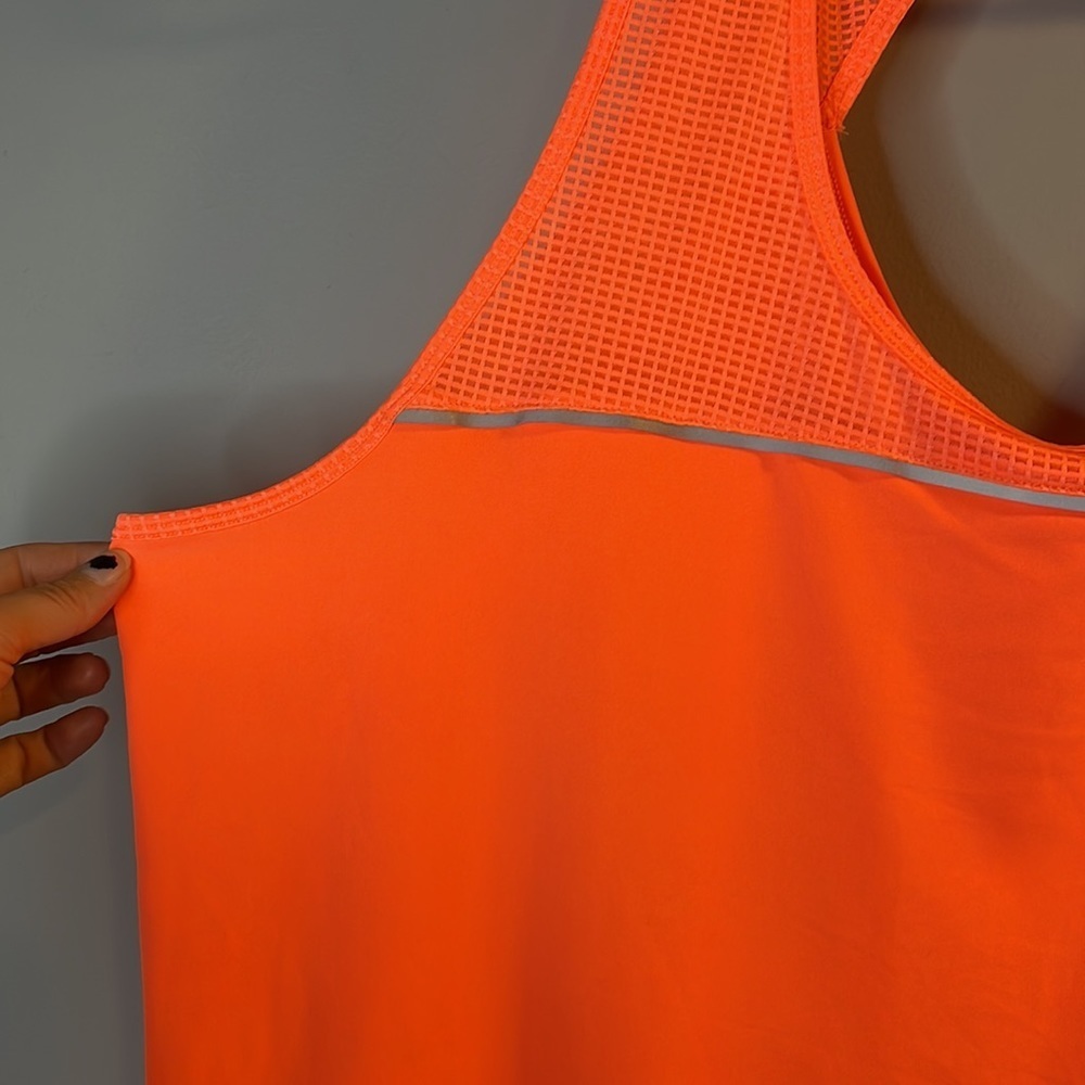 Neon orange workout tanktop - Picture 5 of 11